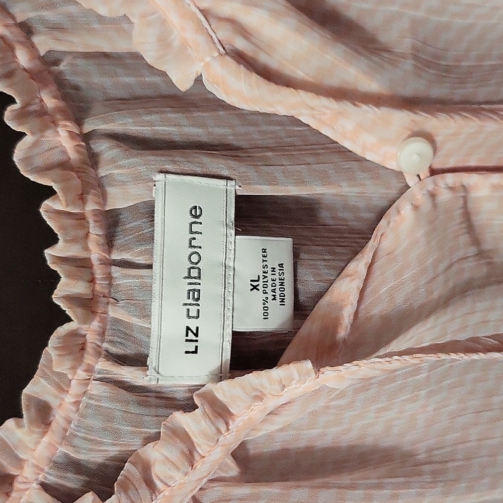 EUC Pink and White Sheer Sleeveless Top - Picture 3 of 6
